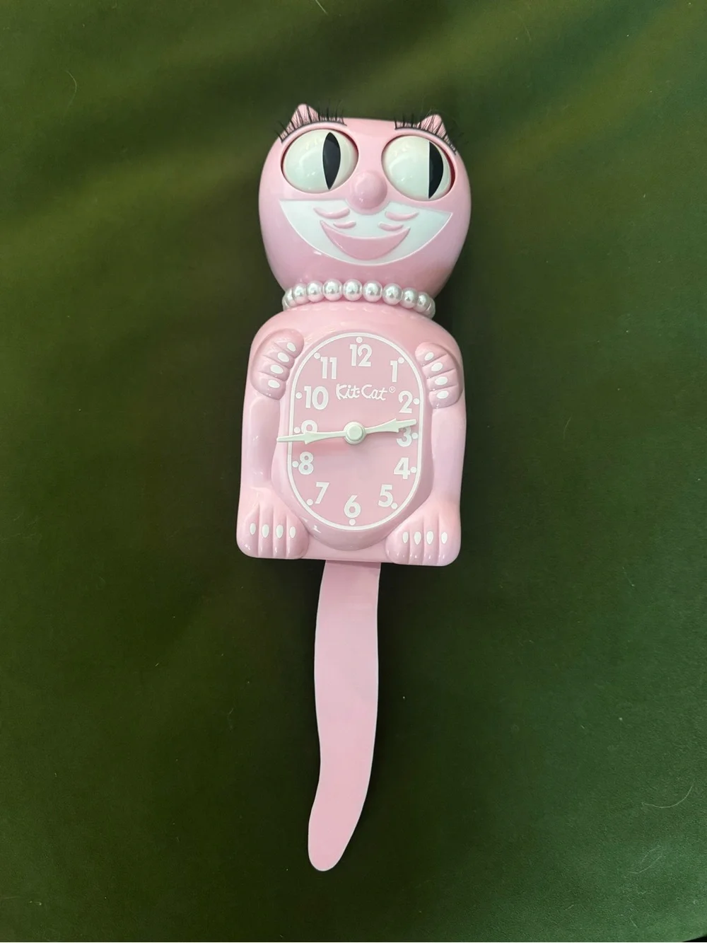 Pink Retro Kit Kat Cat Wall Clock with Moving Tail - NWT
